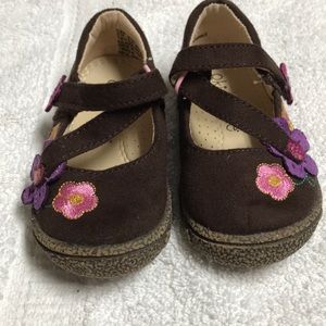 Okie dokie brand brown shoes